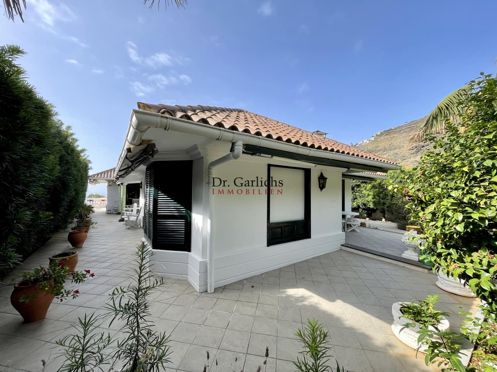 3 soveværelse Byhus til salg i La Orotava med swimmingpool garage - € 695.000 (Ref: 9452351)