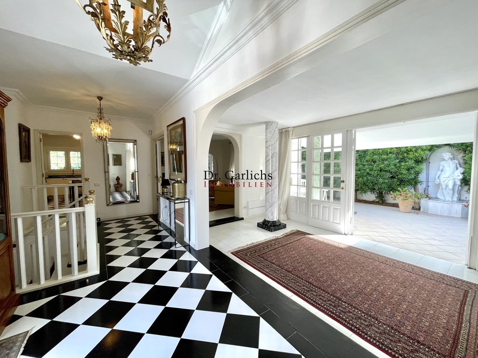 3 soveværelse Byhus til salg i La Orotava med swimmingpool garage - € 695.000 (Ref: 9452351)