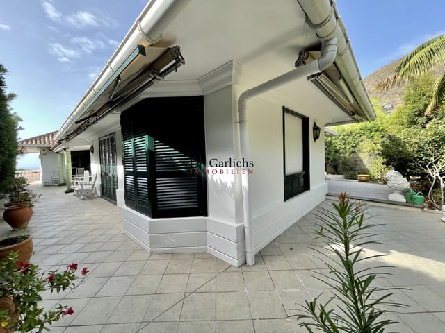 3 Zimmer Haus zu verkaufen in La Orotava mit Pool Garage - 695.000 € (Ref: 9452351)