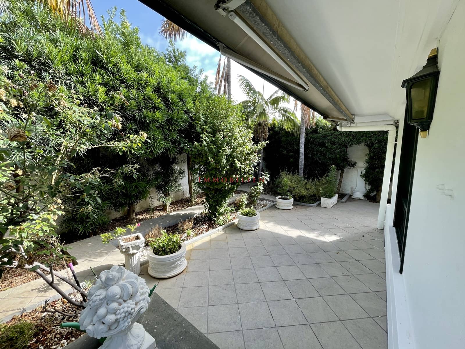 3 soveværelse Byhus til salg i La Orotava med swimmingpool garage - € 695.000 (Ref: 9452351)