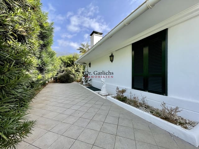 3 Zimmer Haus zu verkaufen in La Orotava mit Pool Garage - 695.000 € (Ref: 9452351)
