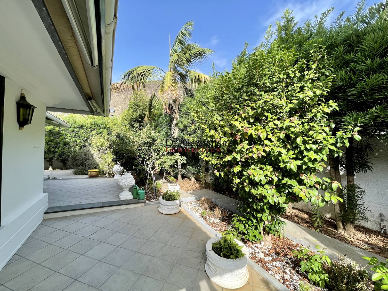 3 soveværelse Byhus til salg i La Orotava med swimmingpool garage - € 695.000 (Ref: 9452351)