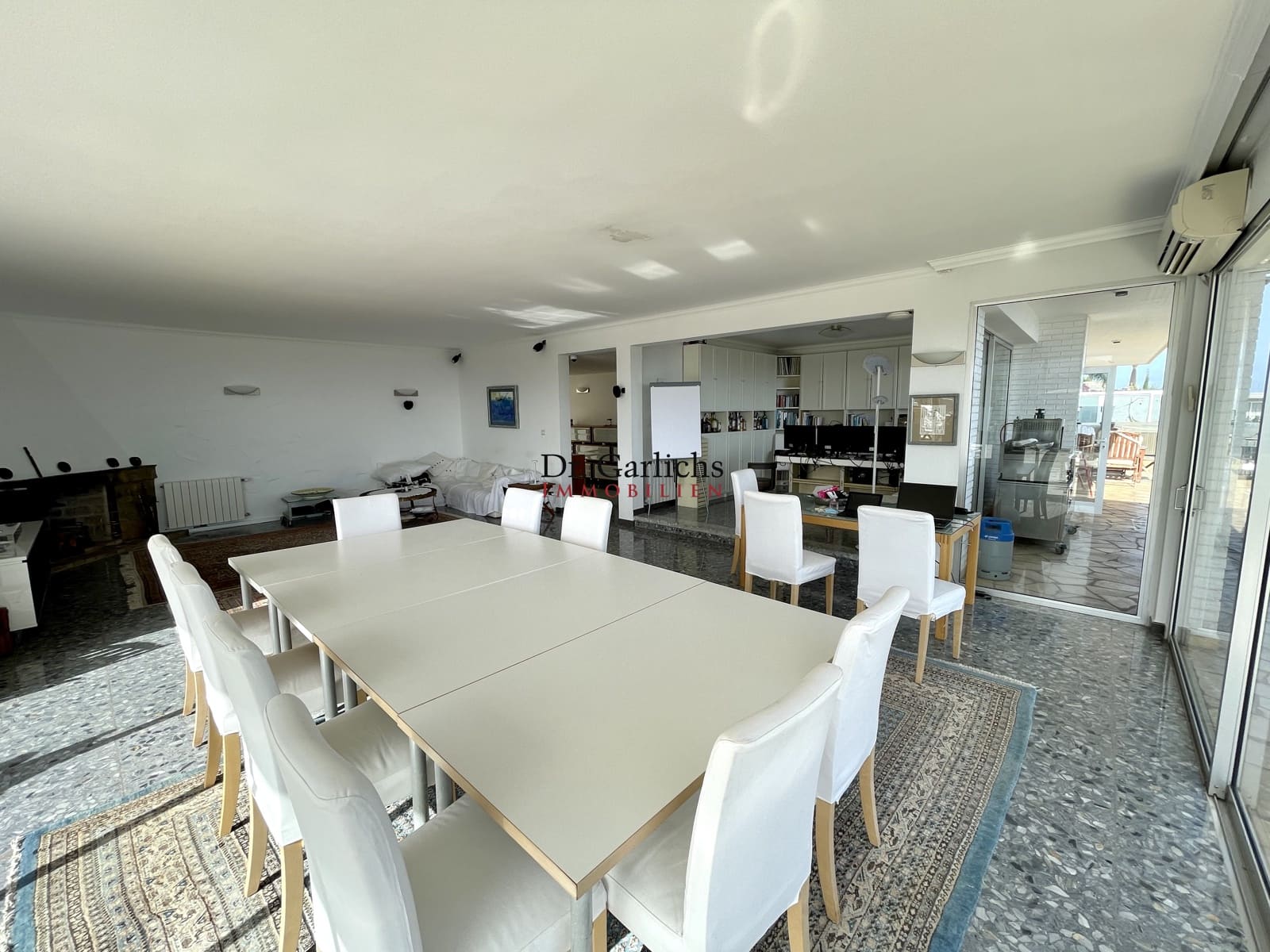 Byhus til salg i Puerto de la Cruz med swimmingpool garage - € 1.500.000 (Ref: 9452356)