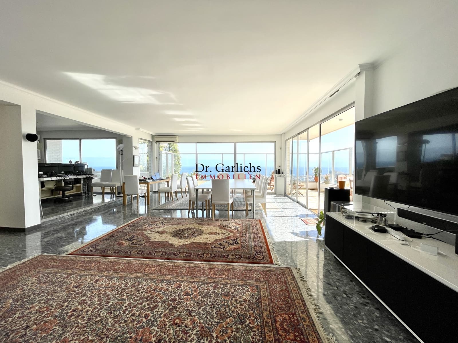 Byhus til salg i Puerto de la Cruz med swimmingpool garage - € 1.500.000 (Ref: 9452356)