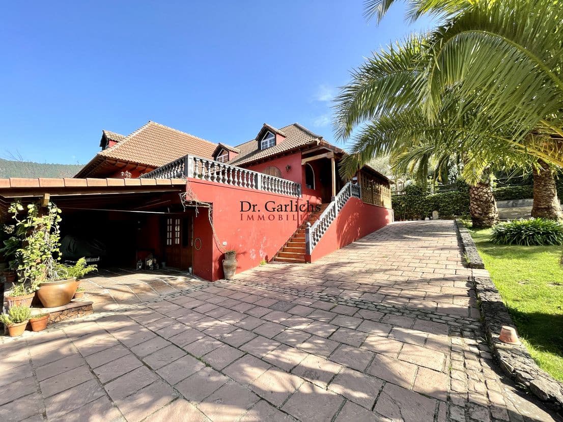 10 soveværelse Byhus til salg i La Orotava med swimmingpool garage - € 2.000.000 (Ref: 9452357)