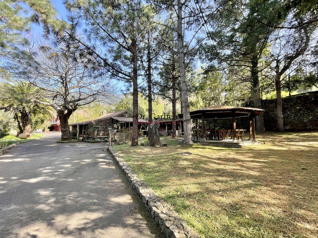 10 soveværelse Byhus til salg i La Orotava med swimmingpool garage - € 2.000.000 (Ref: 9452357)