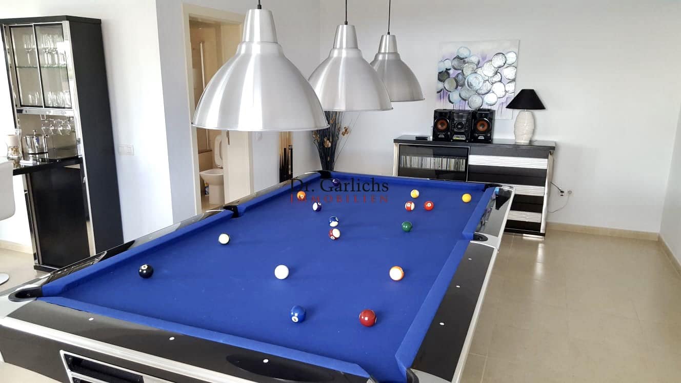 7 soverom Hus til salgs i Arona med svømmebasseng garasje - € 1 990 000 (Ref: 9452359)