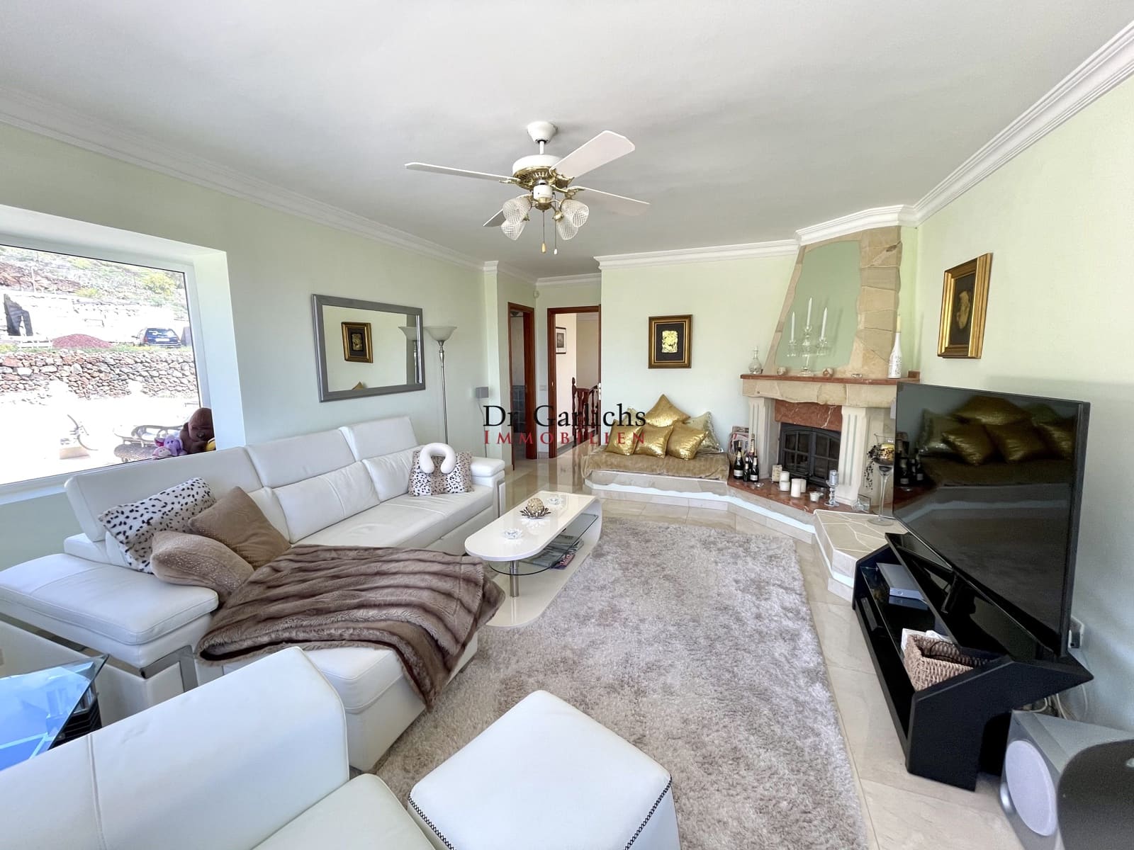 7 soverom Hus til salgs i Arona med svømmebasseng garasje - € 1 990 000 (Ref: 9452359)