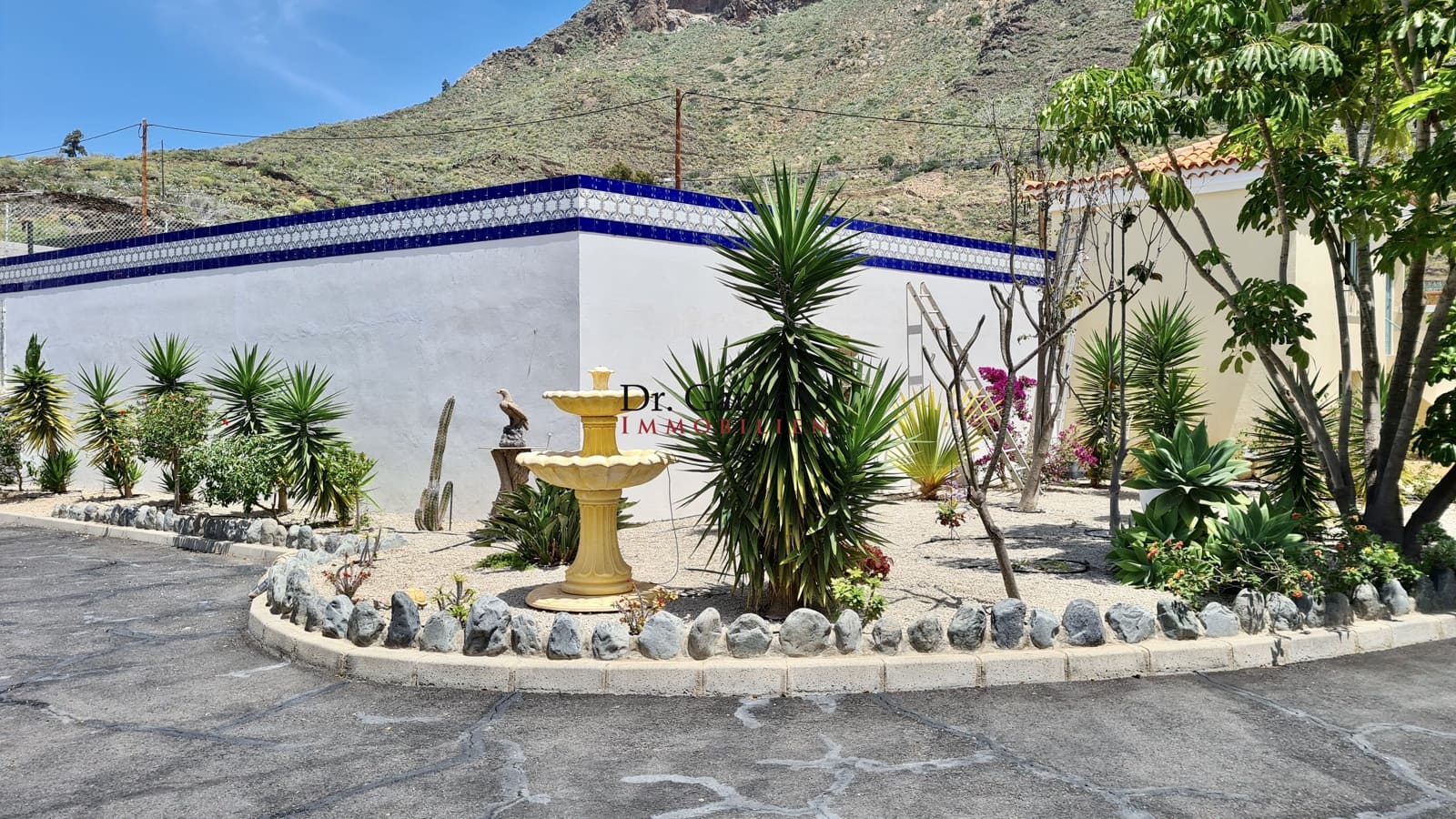 7 soverom Hus til salgs i Arona med svømmebasseng garasje - € 1 990 000 (Ref: 9452359)