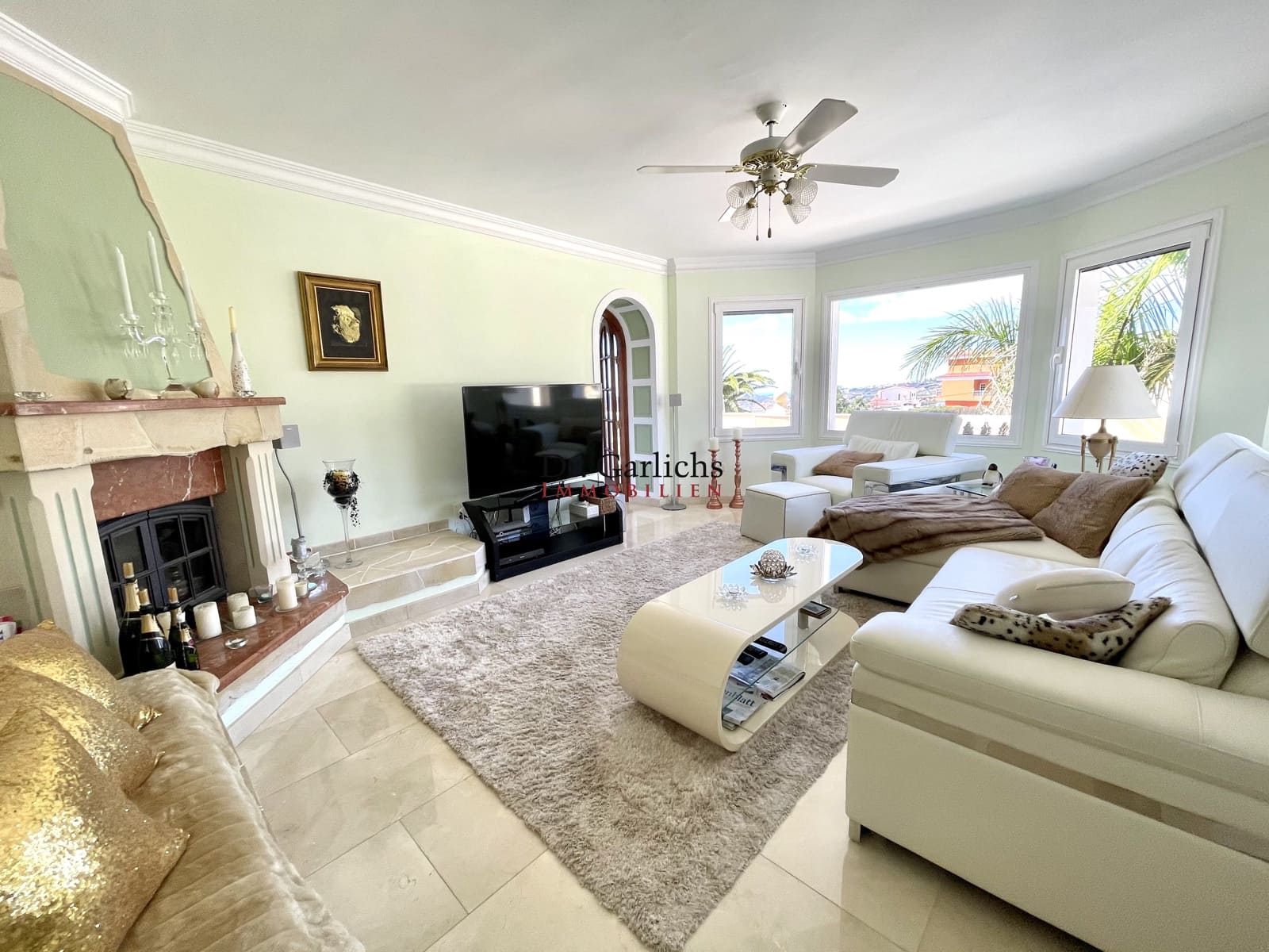 7 soverom Hus til salgs i Arona med svømmebasseng garasje - € 1 990 000 (Ref: 9452359)