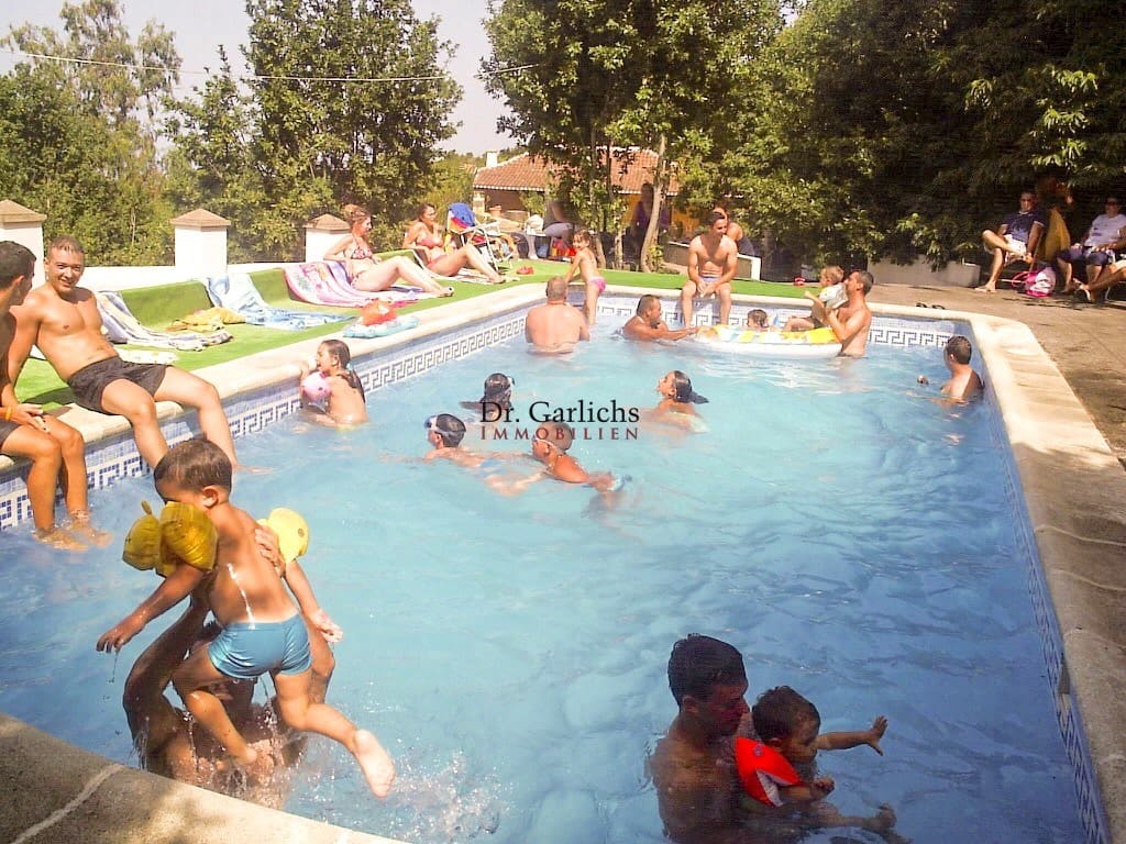 2 makuuhuone Omakotitalo myytävänä paikassa El Tanque mukana uima-altaan 
autotalli - 450 000 € (Ref: 9452360)