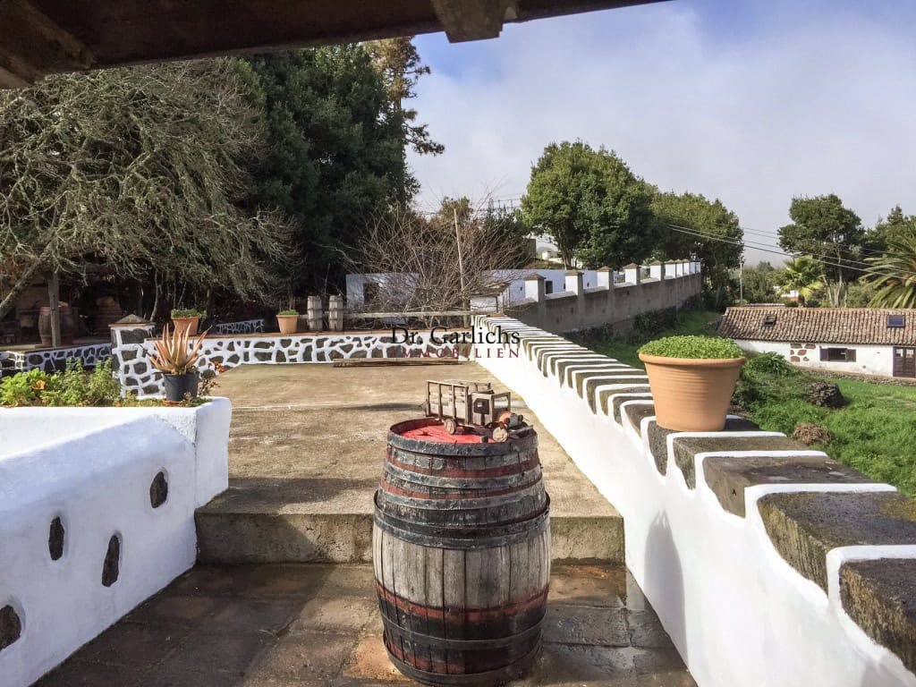 2 makuuhuone Omakotitalo myytävänä paikassa El Tanque mukana uima-altaan 
autotalli - 450 000 € (Ref: 9452360)