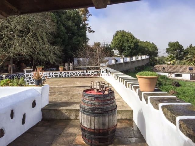 2 soverom Hus til salgs i El Tanque med svømmebasseng garasje - € 450 000 (Ref: 9452360)