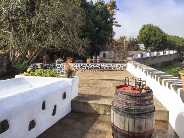 2 soverom Hus til salgs i El Tanque med svømmebasseng garasje - € 450 000 (Ref: 9452360)