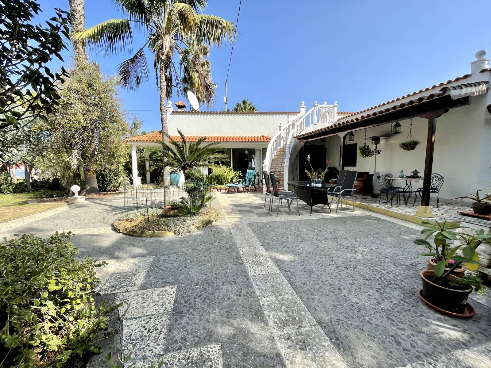 6 soveværelse Byhus til salg i La Orotava med swimmingpool garage - € 1.300.000 (Ref: 9452361)