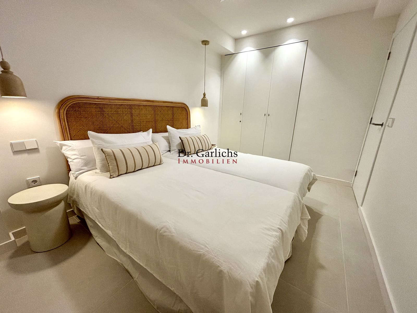 Beach Apartment for rent in Costa Adeje with pool garage - € 1,500 (Ref: 9506409)