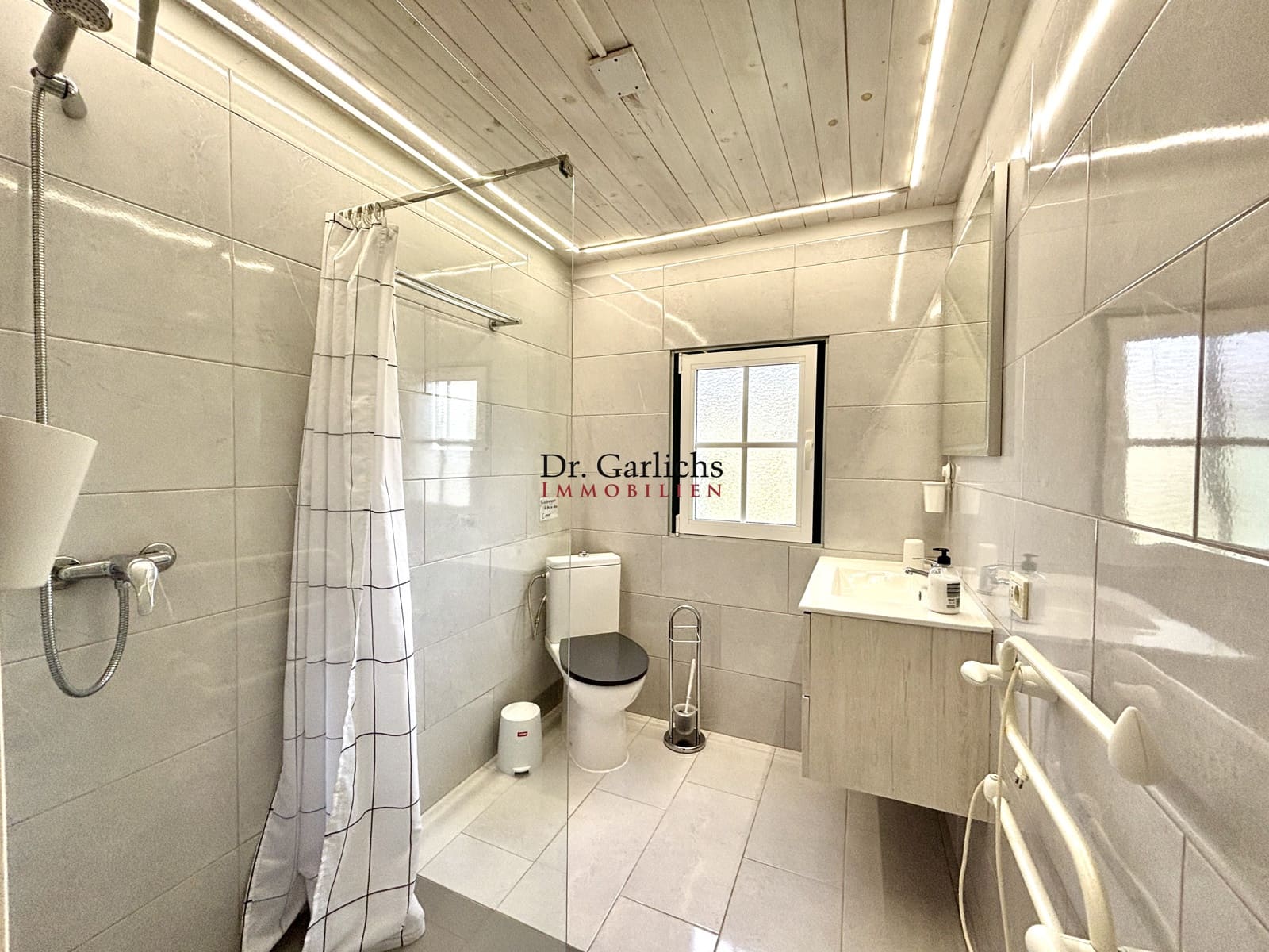 Finca/Casa Rural de 6 habitaciones en Granadilla de Abona en venta con piscina garaje - 495.000 € (Ref: 9624208)