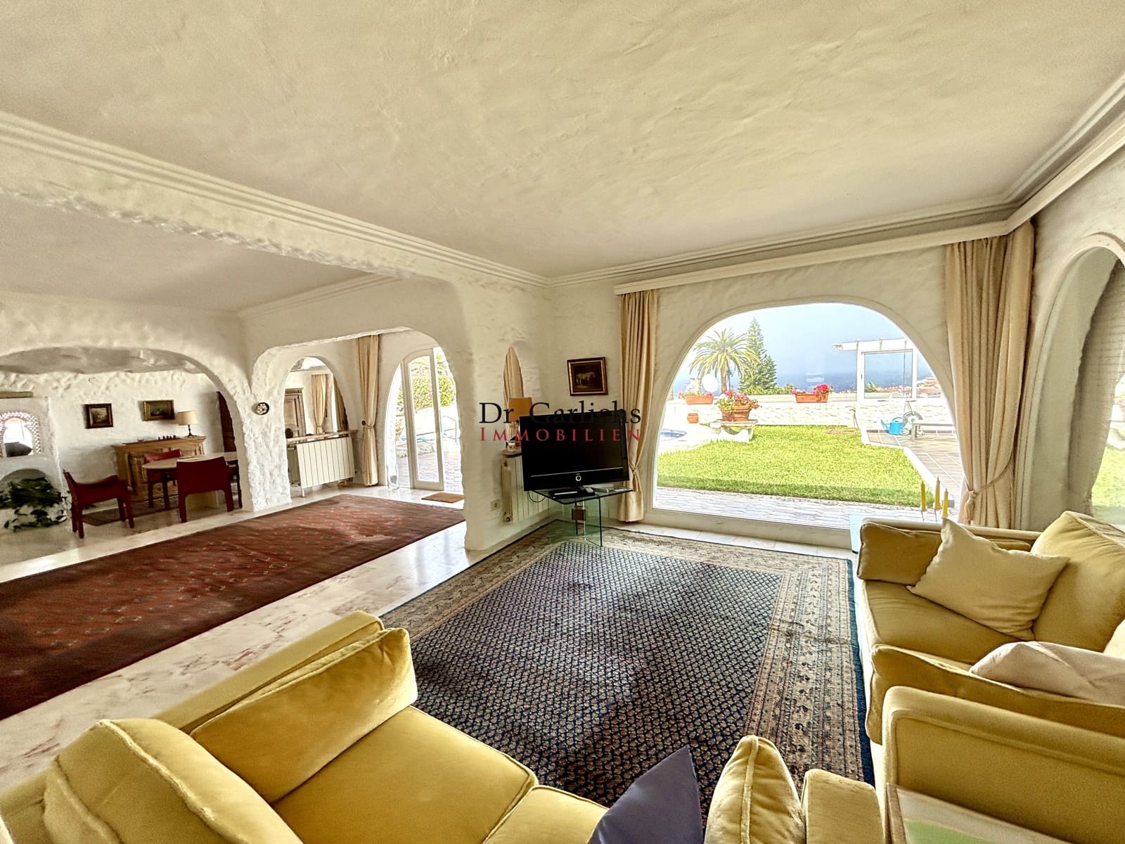 Bungalow till salu i Puerto de la Cruz med pool garage - 495 000 € (Ref: 9683270)