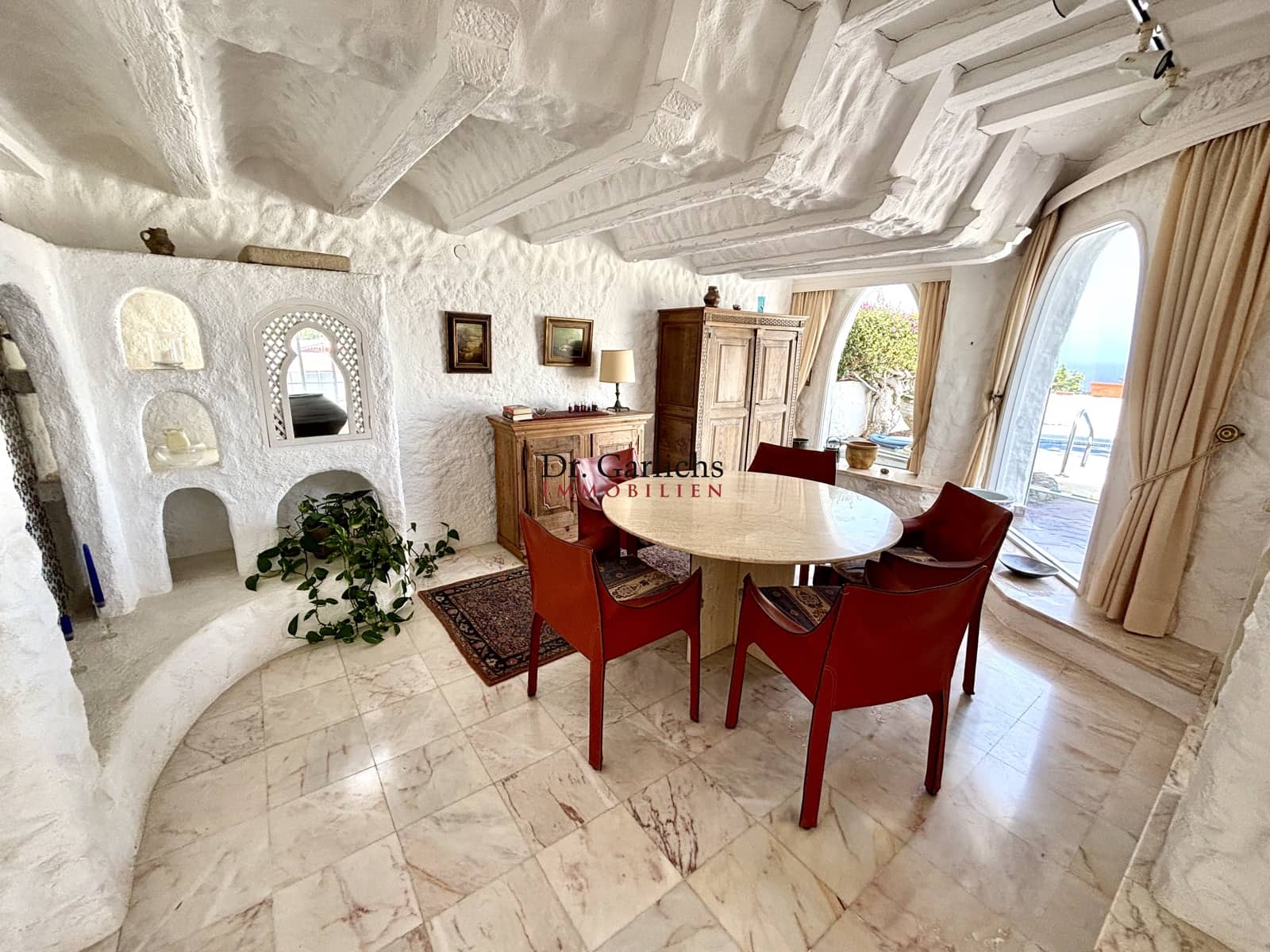 Bungalow till salu i Puerto de la Cruz med pool garage - 495 000 € (Ref: 9683270)