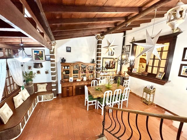 5 slaapkamer Huis te koop in El Sauzal met garage - € 580.000 (Ref: 9905208)