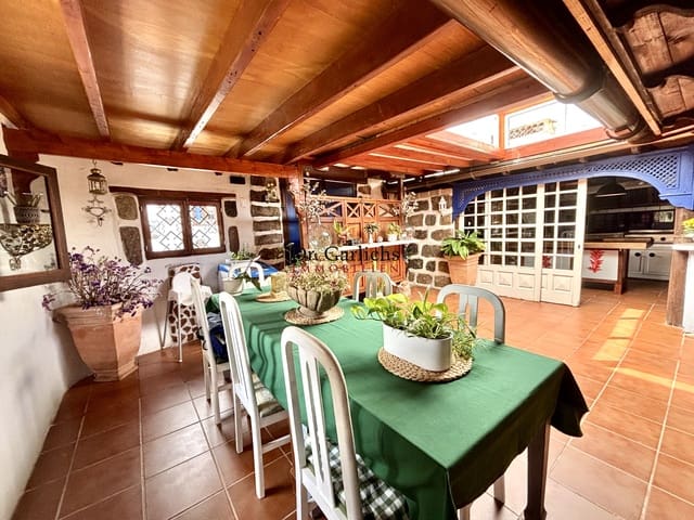 5 slaapkamer Huis te koop in El Sauzal met garage - € 580.000 (Ref: 9905208)