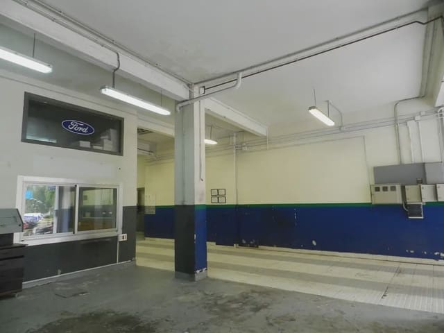 Erhverv til salg i A Coruña by - € 290.000 (Ref: 9820958)