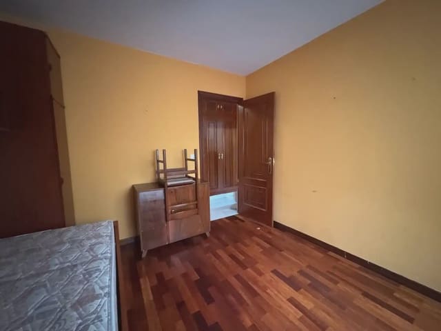 2 bedroom Flat for sale in Arteixo - € 145,000 (Ref: 9820965)