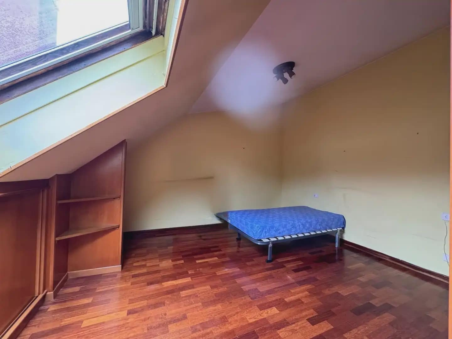 2 bedroom Flat for sale in Arteixo - € 145,000 (Ref: 9820965)