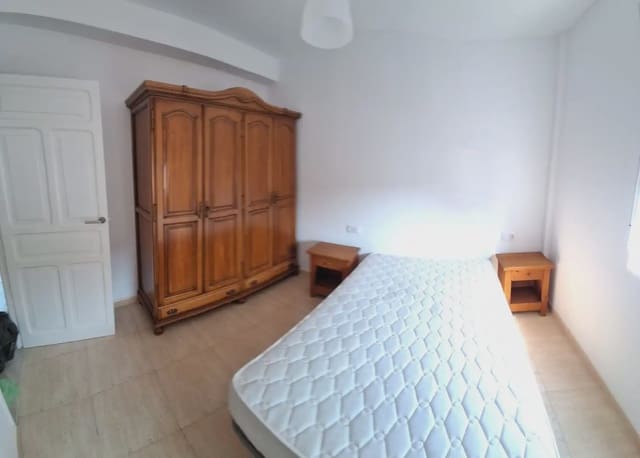 3 camera da letto Appartamento da affittare in Neda - 600 € (Rif: 9820966)