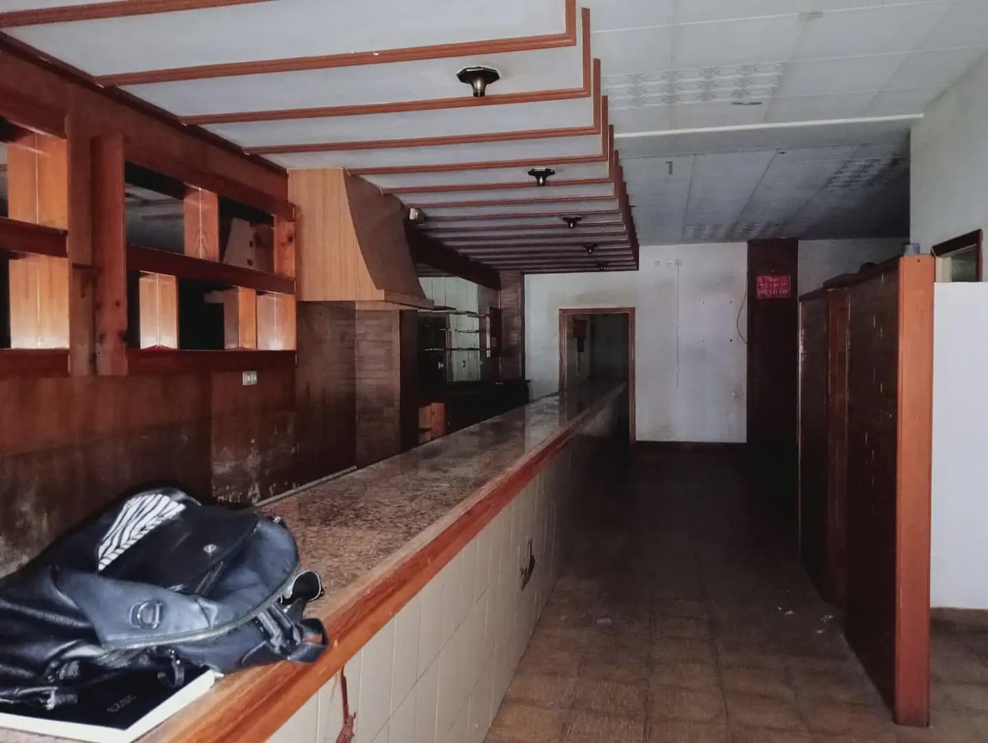 Commercial for sale in A Coruna city - € 95,000 (Ref: 9820967)