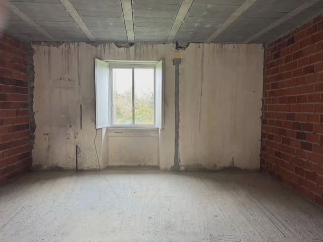4 soveværelse Finca/Landehus til salg i Monfero - € 95.000 (Ref: 9820969)