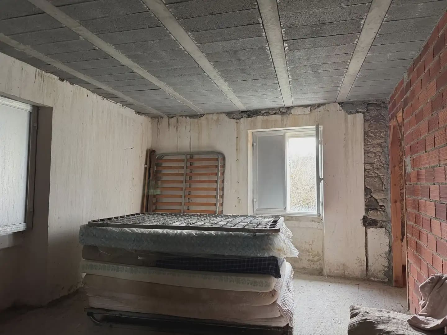 4 soveværelse Finca/Landehus til salg i Monfero - € 95.000 (Ref: 9820969)