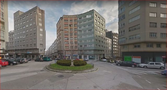 Erhverv til salg i A Coruña by - € 79.000 (Ref: 9820972)