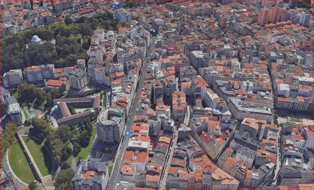 Erhverv til salg i A Coruña by - € 79.000 (Ref: 9820972)