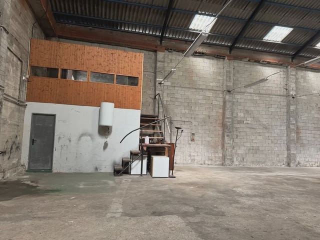 Local Comercial en Arteixo en alquiler - 900 € (Ref: 9820976)