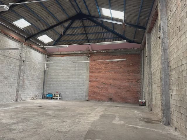 Local Comercial en Arteixo en alquiler - 900 € (Ref: 9820976)