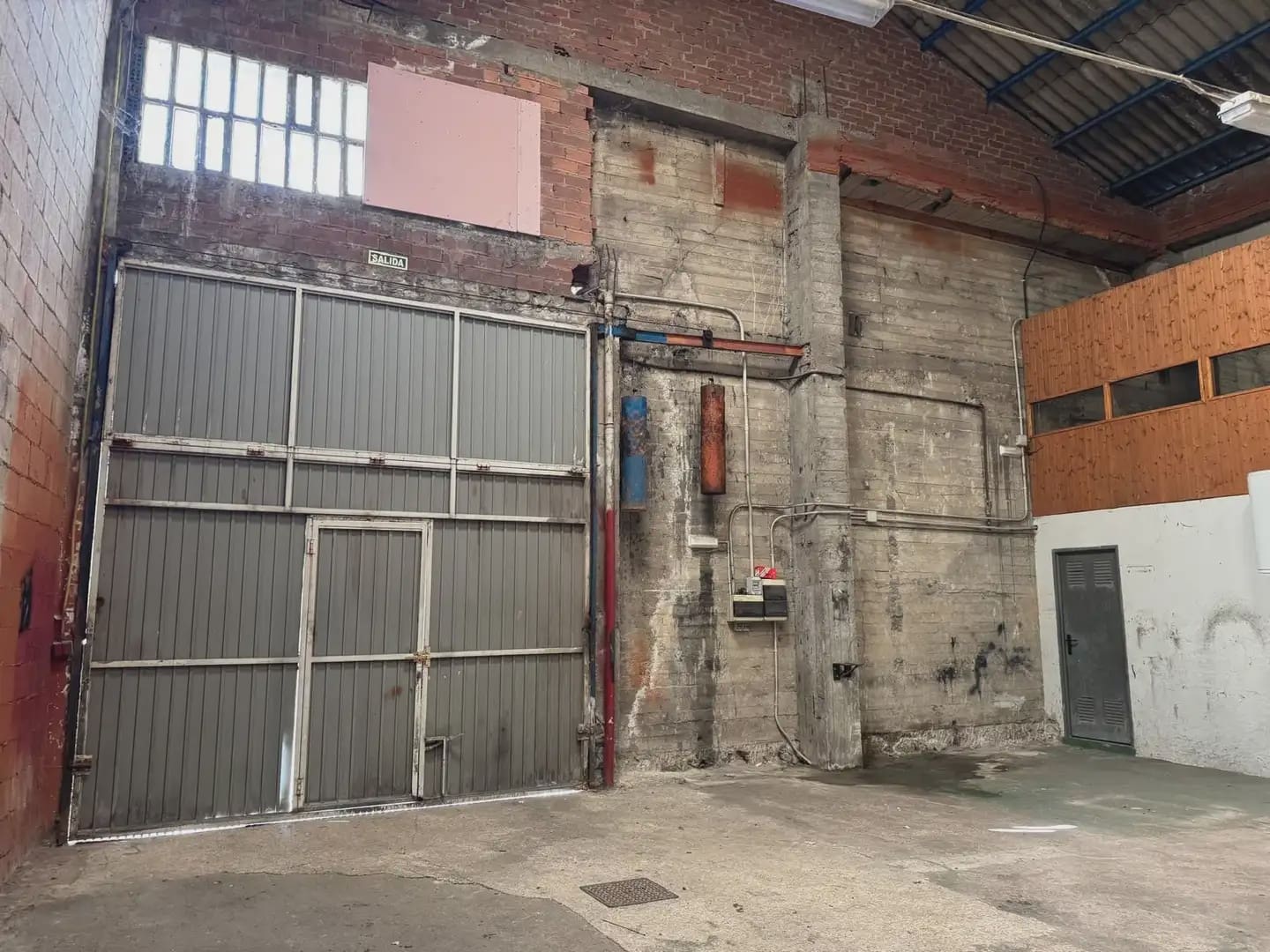 Local Comercial en Arteixo en alquiler - 900 € (Ref: 9820976)