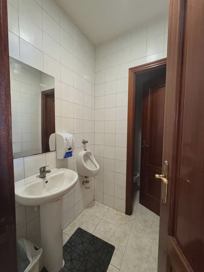 Local Comercial en Arteixo en alquiler - 600 € (Ref: 9820977)