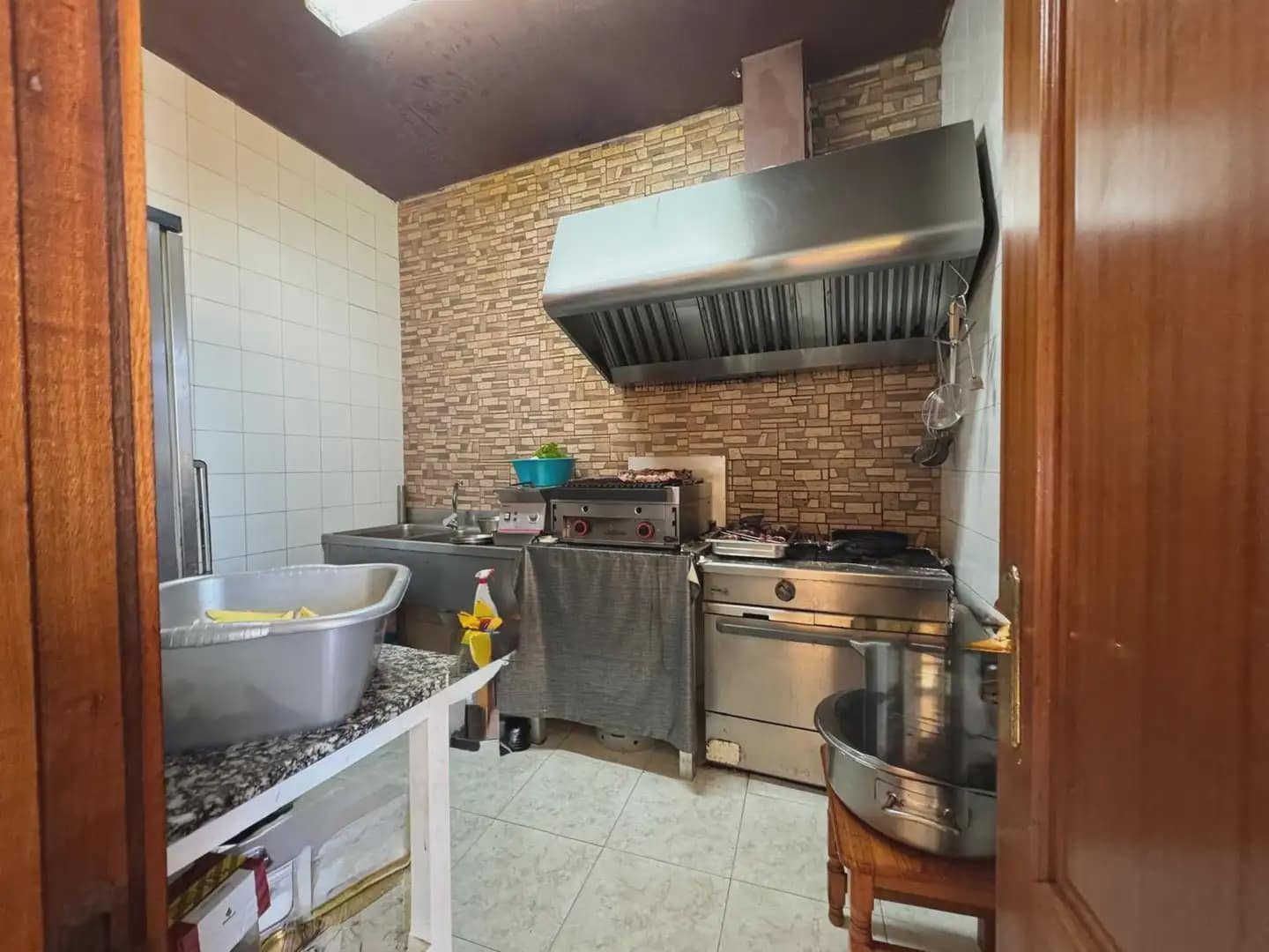 Local Comercial en Arteixo en alquiler - 600 € (Ref: 9820977)