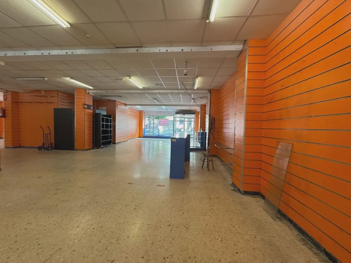 Erhverv til salg i A Coruna by - € 975.000 (Ref: 9826848)