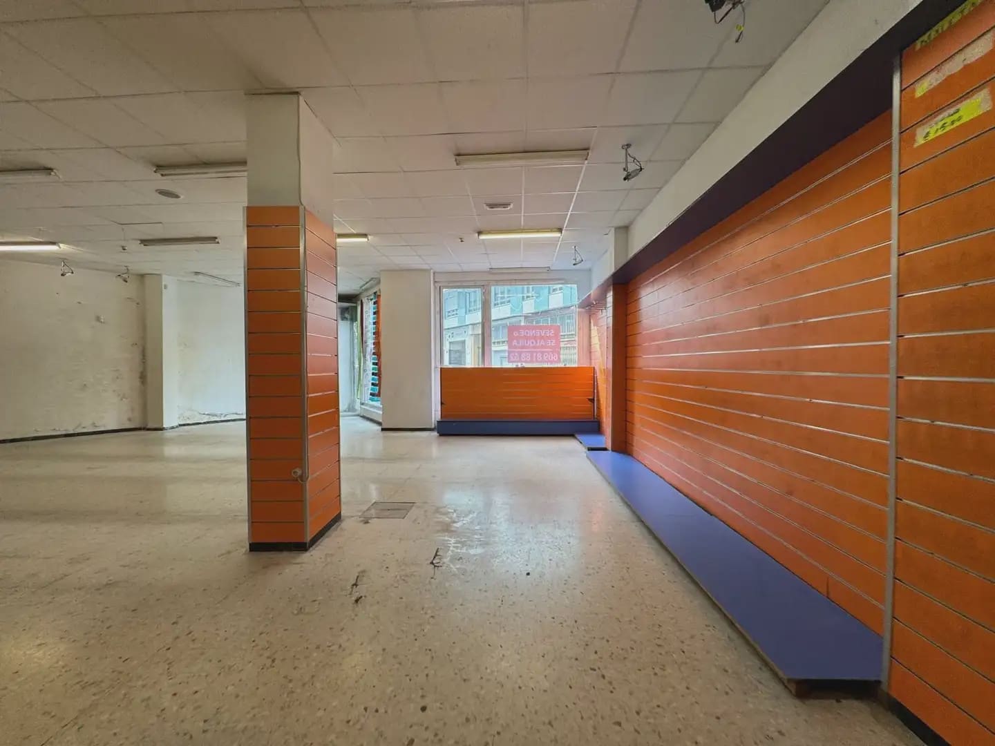 Erhverv til salg i A Coruna by - € 975.000 (Ref: 9826848)