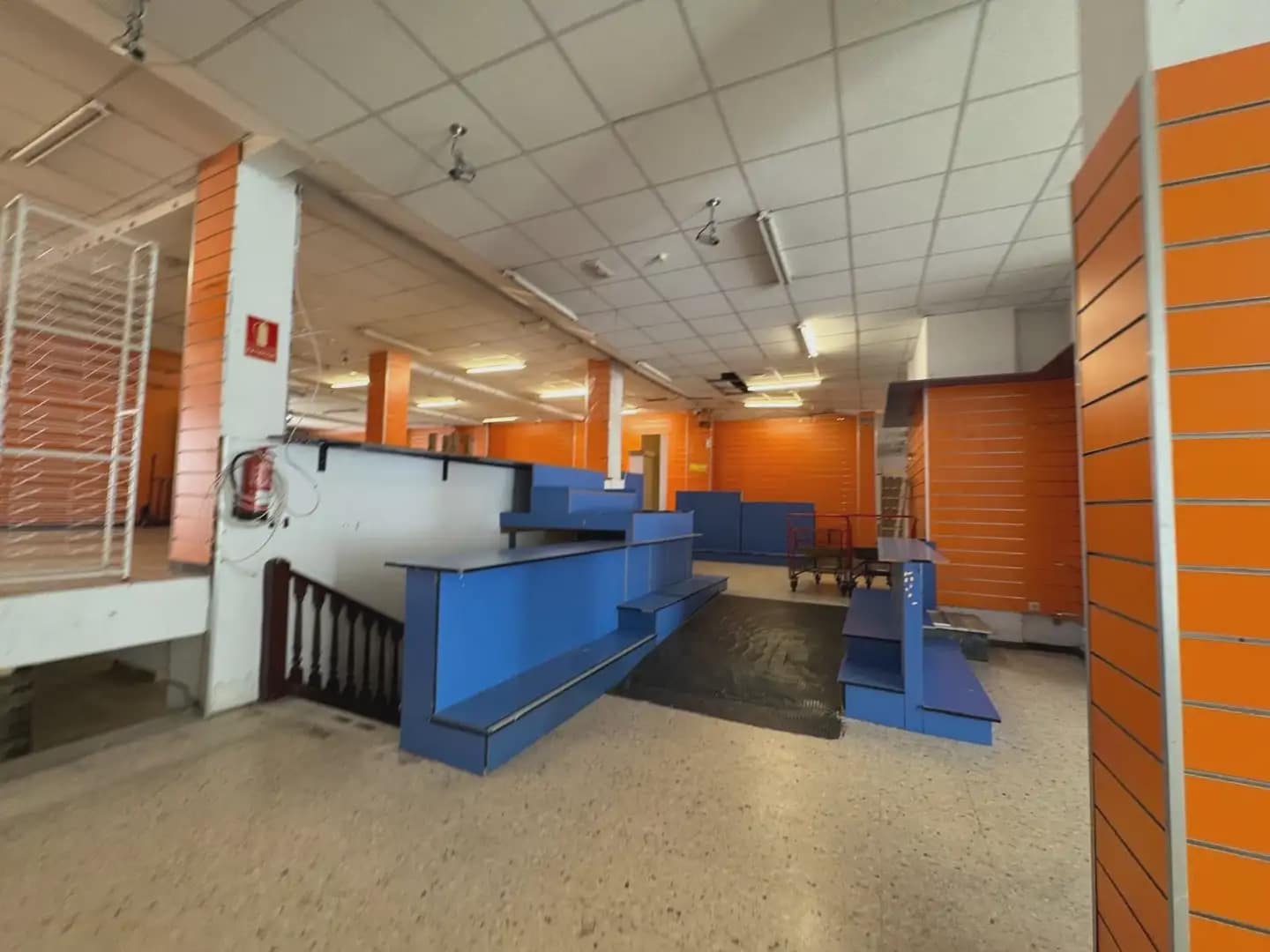 Erhverv til salg i A Coruna by - € 975.000 (Ref: 9826848)