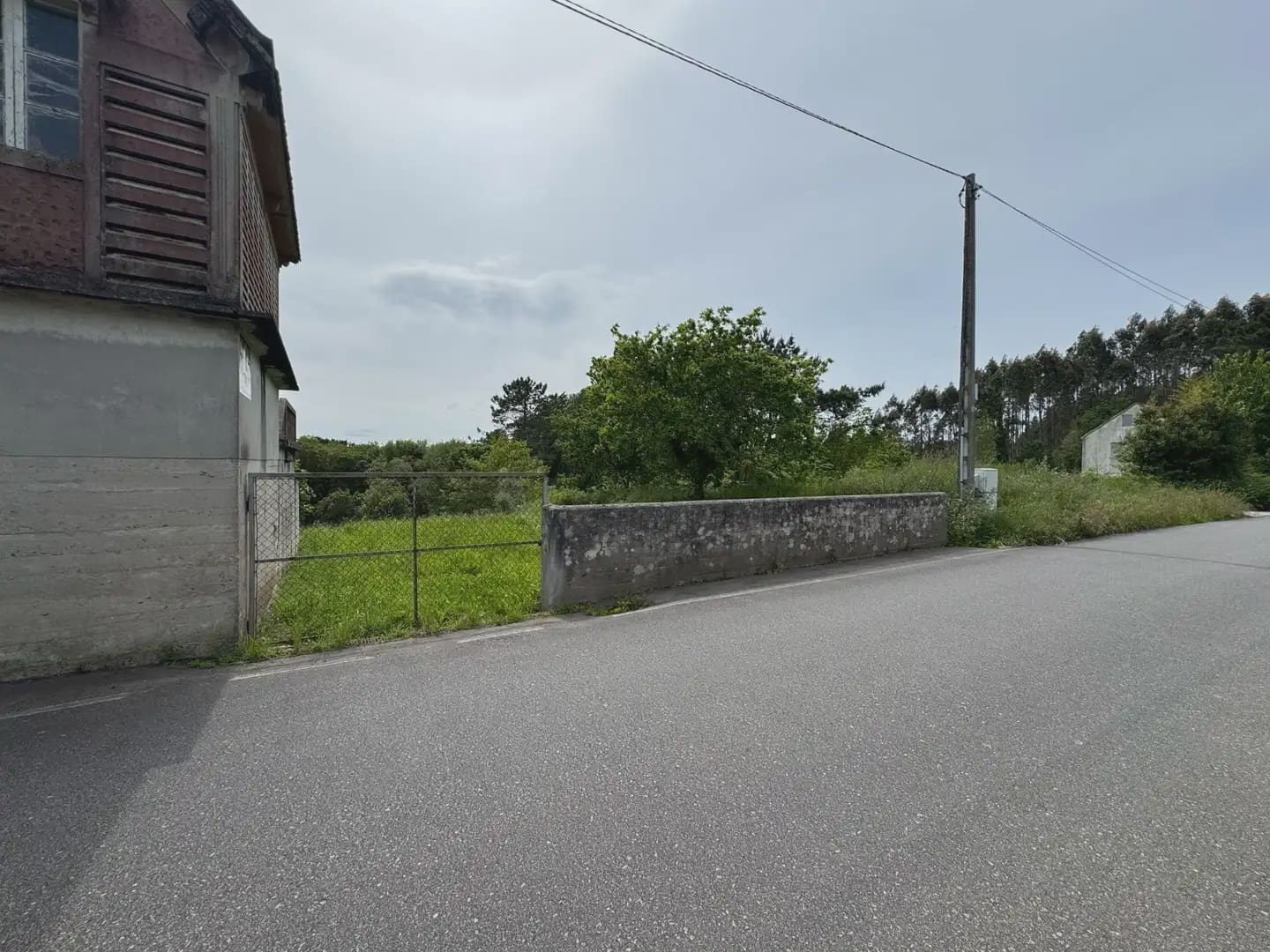 4 bedroom Finca/Country House for sale in A Laracha - € 145,000 (Ref: 9844220)