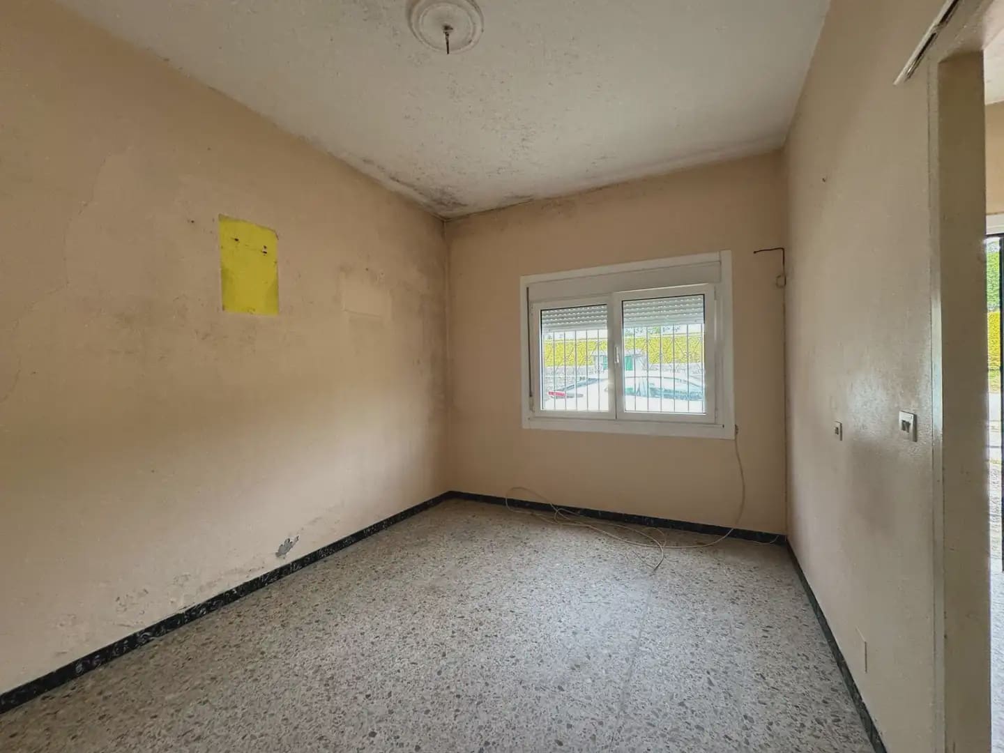 4 bedroom Finca/Country House for sale in A Laracha - € 145,000 (Ref: 9844220)