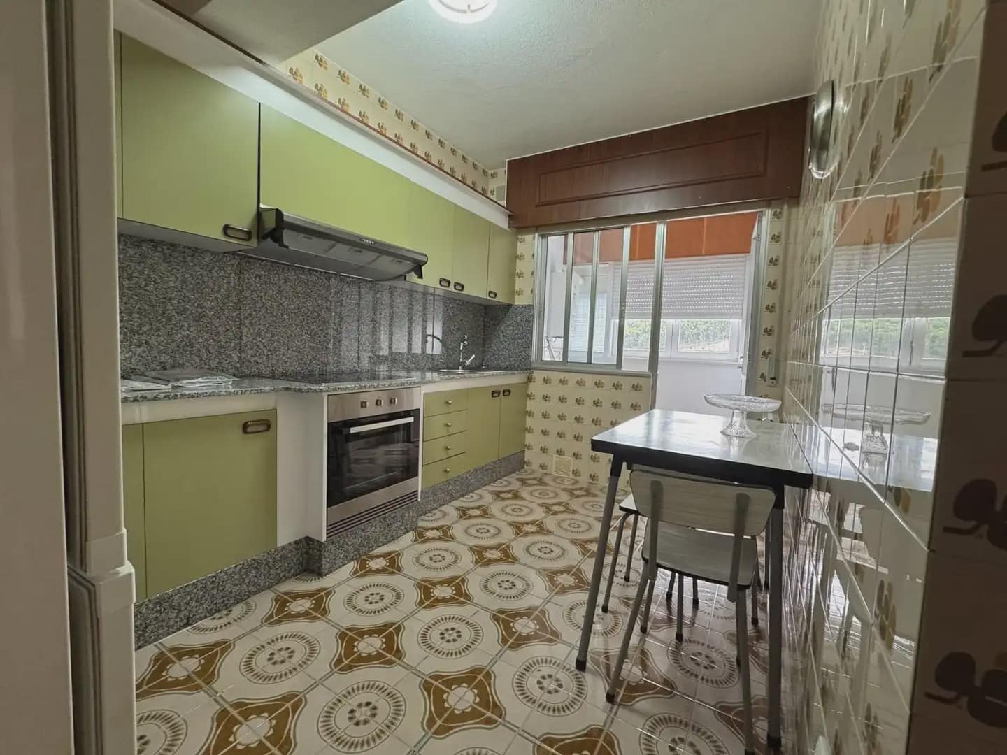 3 bedroom Flat for sale in Arteixo - € 160,000 (Ref: 9863559)