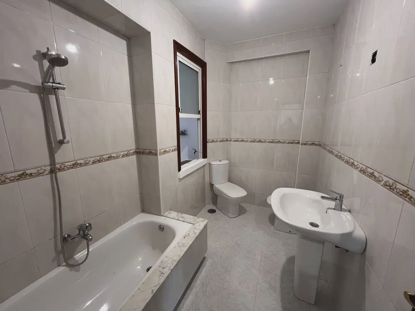 3 chambre Appartement à vendre à Arteixo - 169 000 € (Ref: 9869837)
