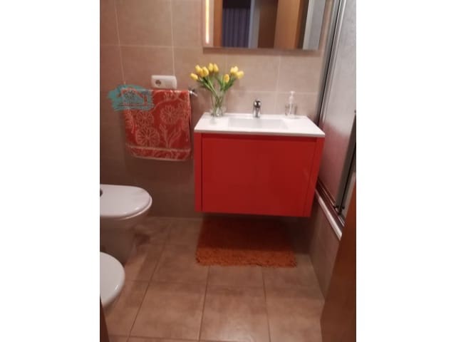 Piso de 2 habitaciones en Oropesa  en alquiler con garaje - 750 € (Ref: 9468770)