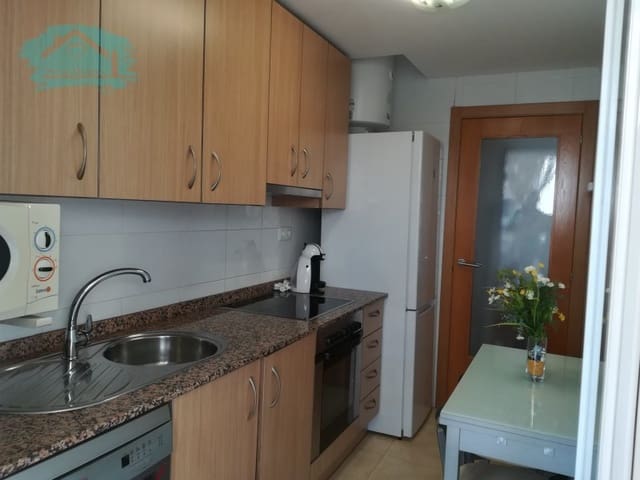 Piso de 2 habitaciones en Oropesa  en alquiler con garaje - 750 € (Ref: 9468770)