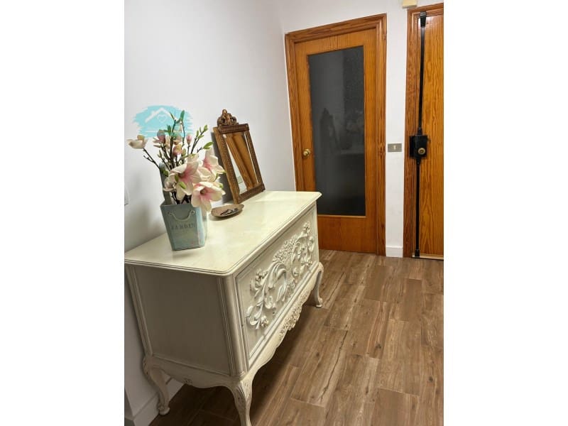 Apartamento de 3 habitaciones en Benicàssim en alquiler con piscina garaje - 800 € (Ref: 9468771)