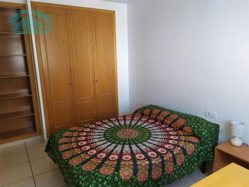 3 bedroom Flat for rent in Castello de la Plana - € 800 (Ref: 9468774)